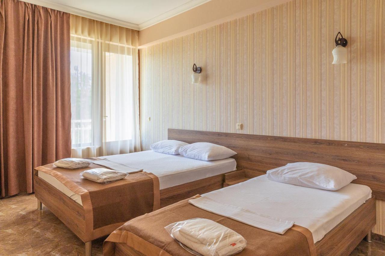 Samni Hotel Ureki Eksteriør billede