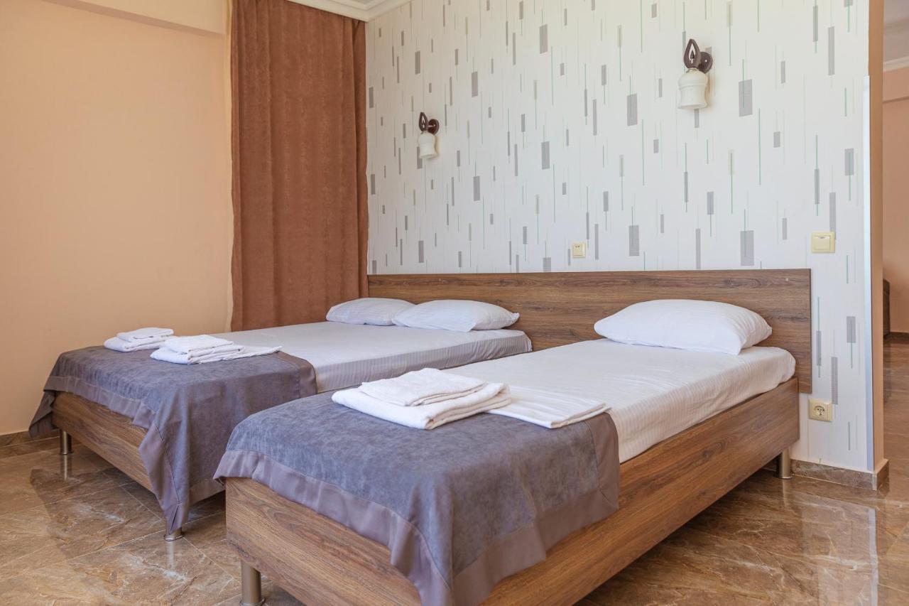 Samni Hotel Ureki Eksteriør billede