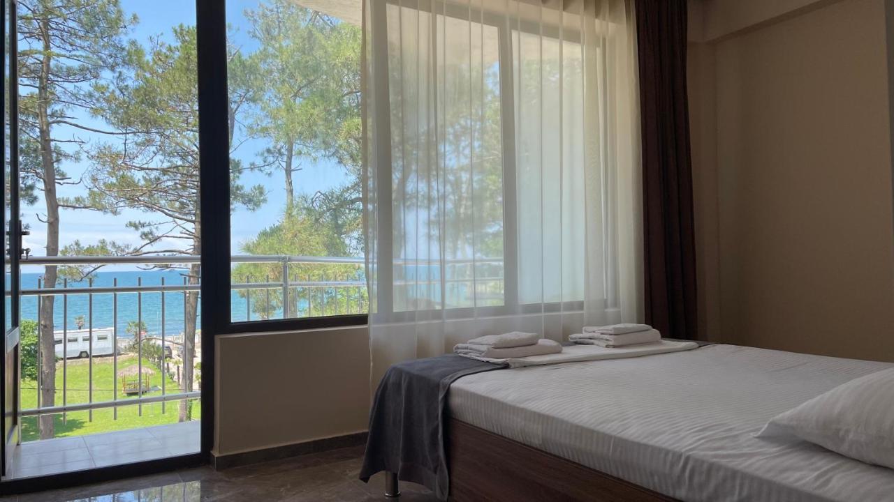 Samni Hotel Ureki Eksteriør billede