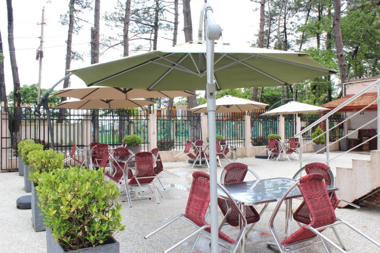 Samni Hotel Ureki Eksteriør billede