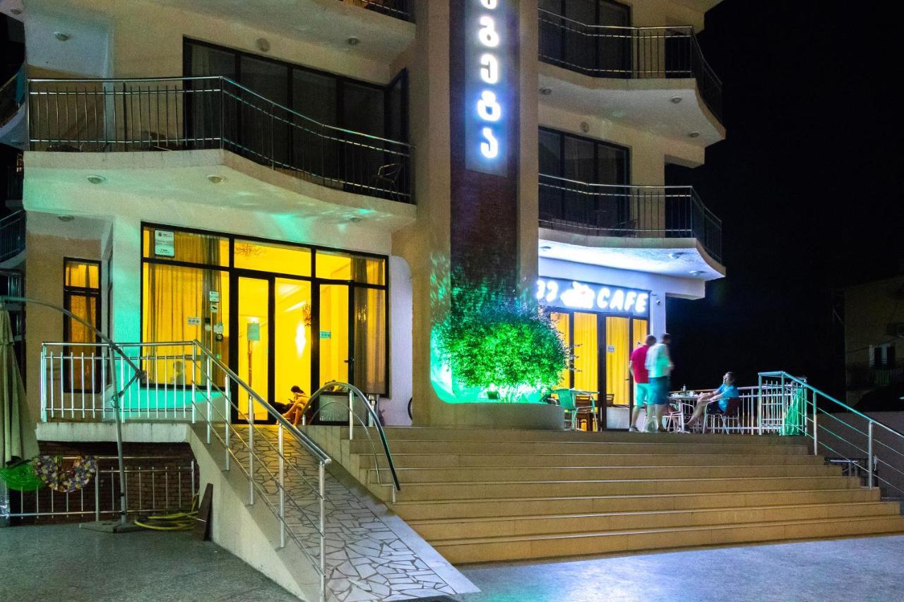 Samni Hotel Ureki Eksteriør billede